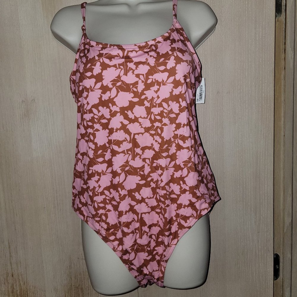 Amazon Essentials Women's Thin Strap one-Piece Swimsuit